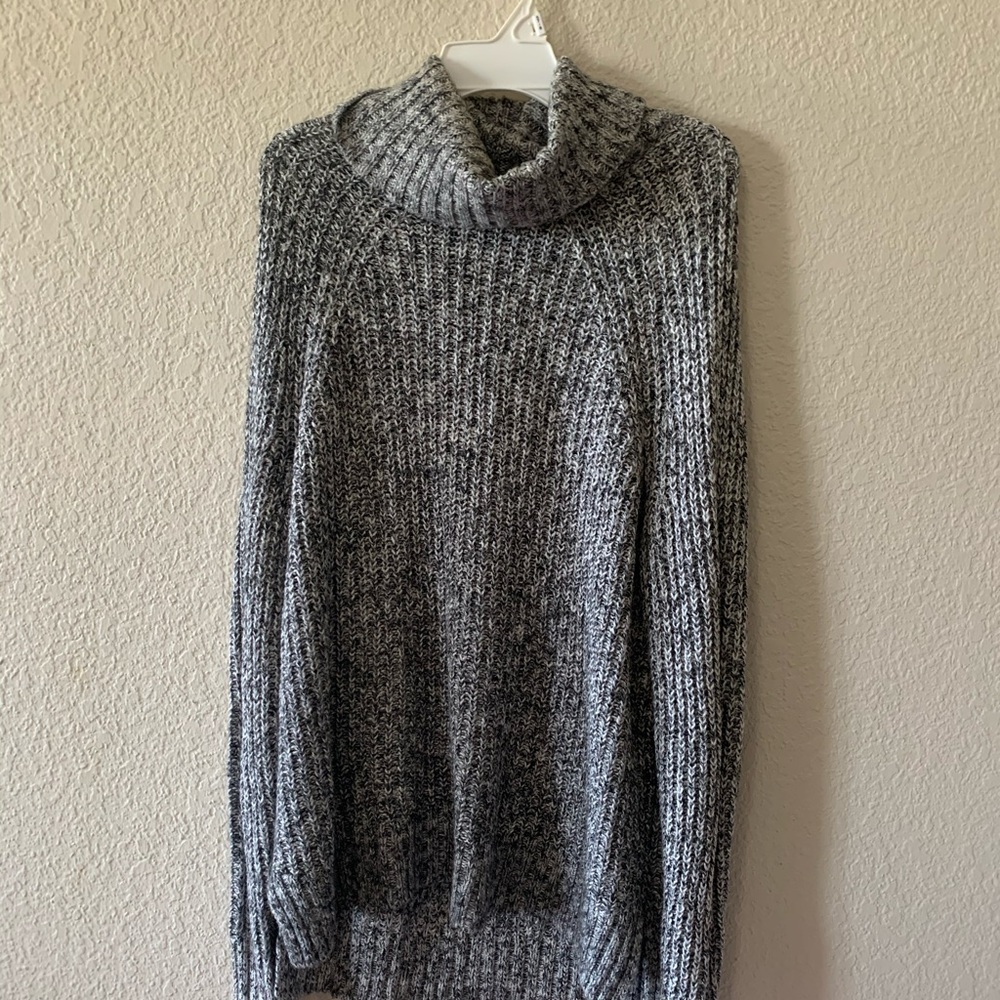 Old navy turtleneck